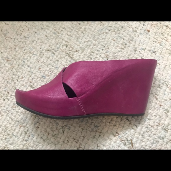 Attilio Giusti Leombruni Pink Leather Slides - Picture 3 of 6